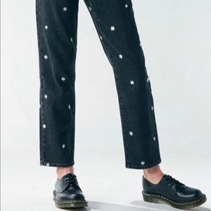 Pacsun Highwaisted Buttonfly Daisy Jeans size 23